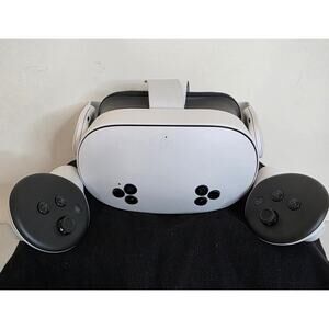 Meta Quest 3S 128GB VR Headset With Controllers Like New